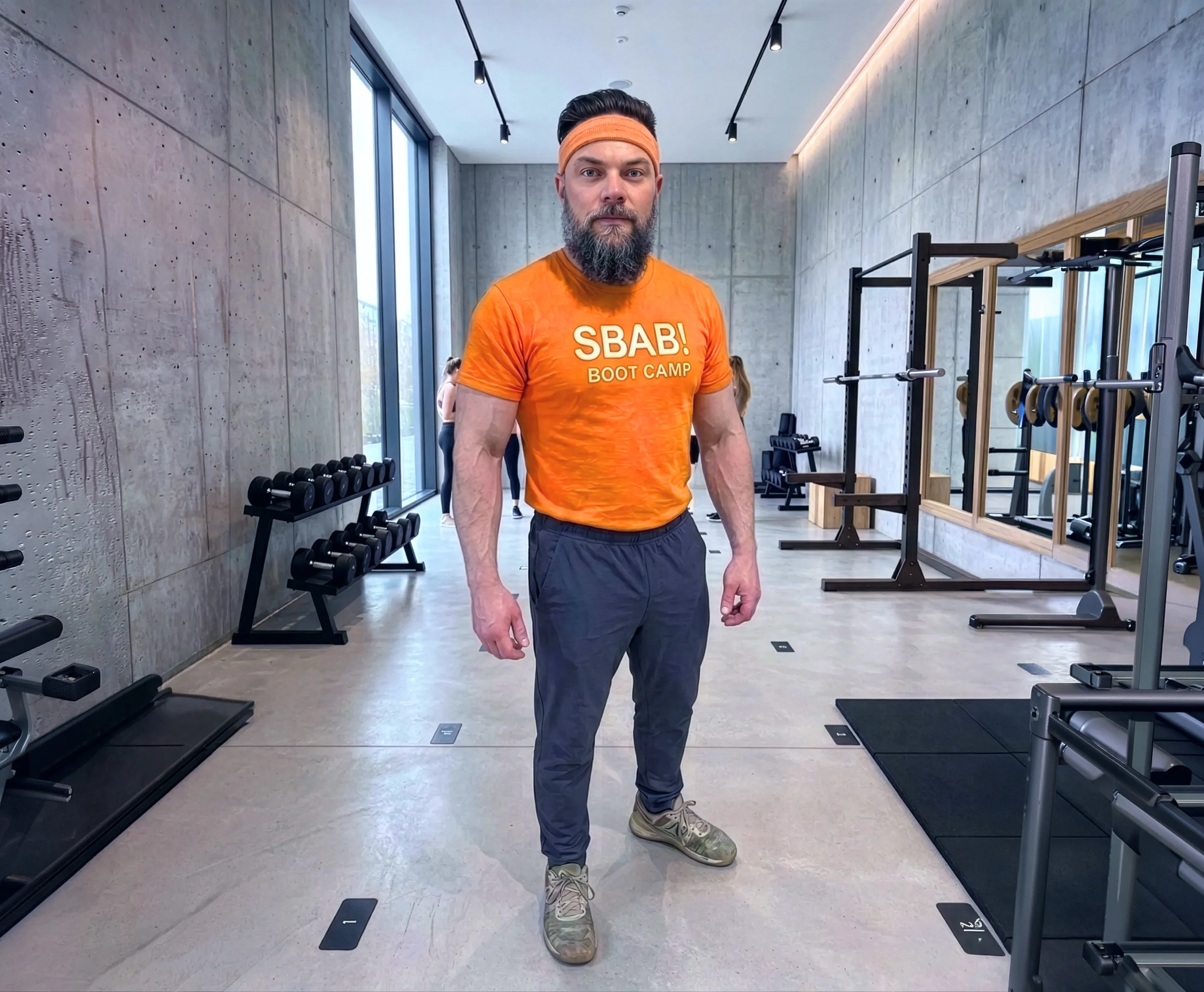 Jimmy i SBAB Boot Camp-tshirt.